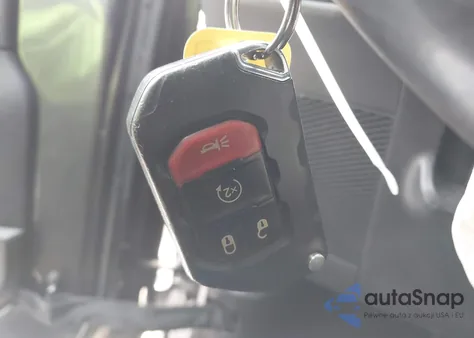 2018 Jeep Wrangler Unlimited Sahara 4X4 z USA, uszkodzony, nr VIN 1C4HJXEG4JW285363